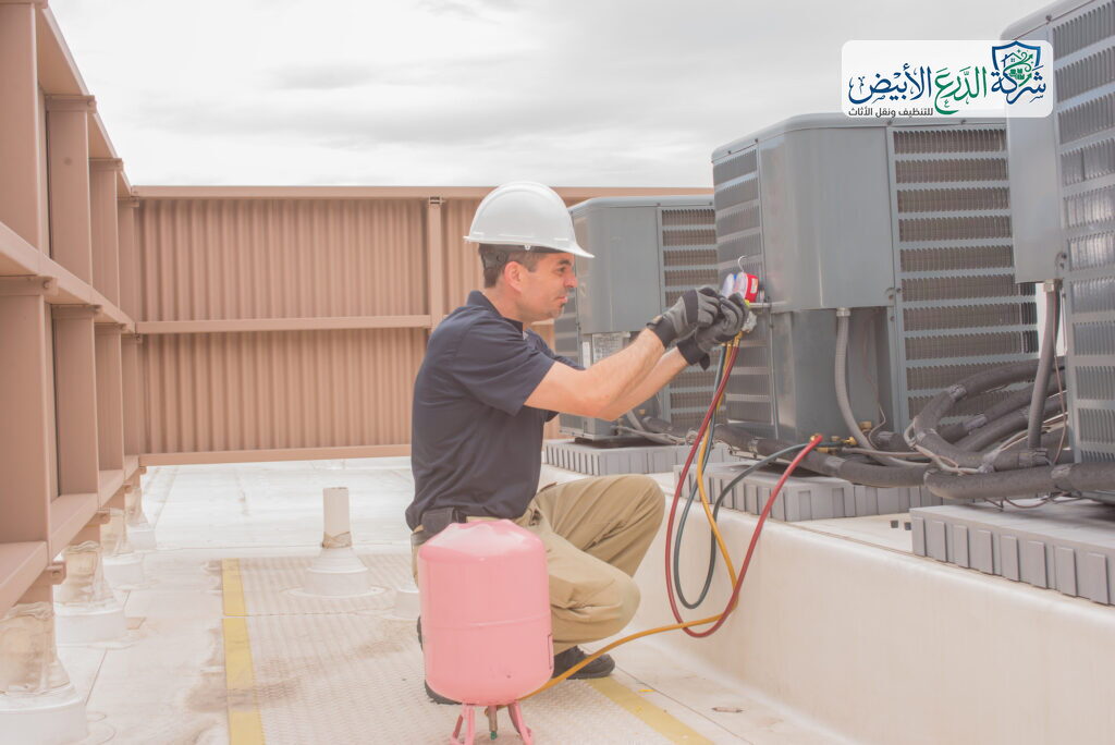 شركة صيانة مكيفات مركزية بالرياض | شركة الدرع الأبيض